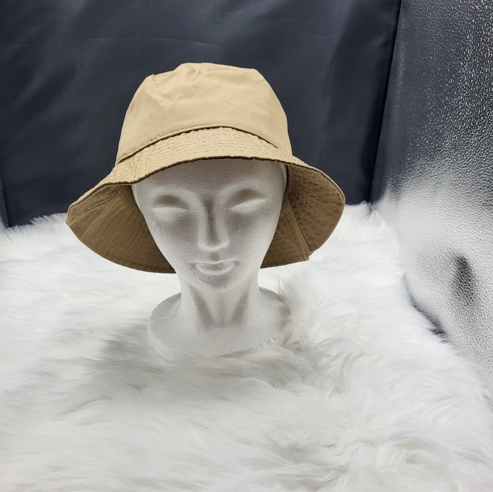 Nine West Bucket Hat